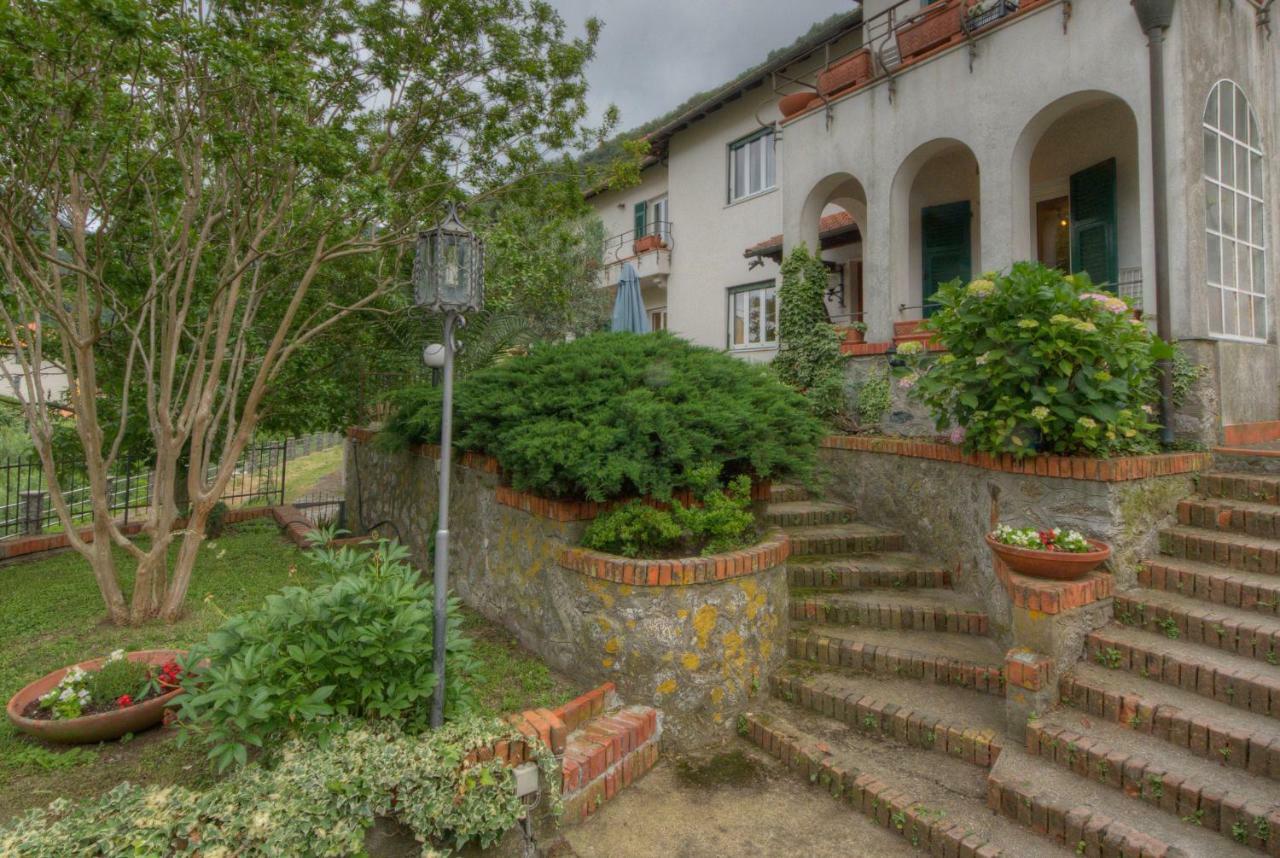 Appartamento In Villa A 5 Km Dal Mare Albisola Superiore Kültér fotó
